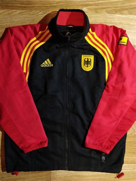 bundeswehr sportanzug adidas rot